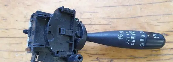 Suzuki Alto Wiper control stalk S13071