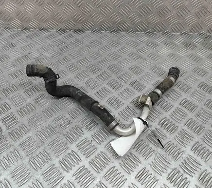 BMW X2 F39 Engine coolant pipe/hose 8658488