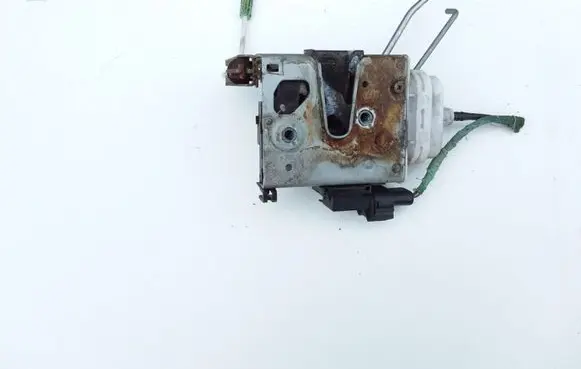 Audi A3 S3 8L Front door lock 8L1837016A