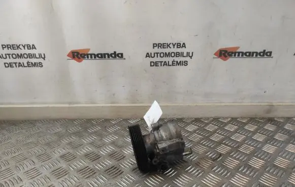 Renault Trafic II (X83) Power steering pump 26054891