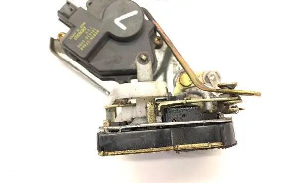 Suzuki Jimny Front door lock SYR7S-LF560