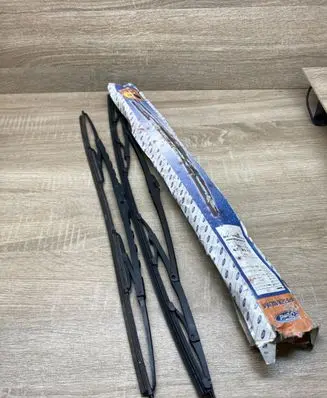 Ford Mondeo MK II Windshield/front glass wiper blade 1714329
