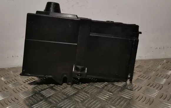 Battery box tray