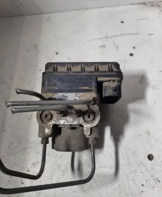 Toyota Avensis Verso ABS Pump 8954144130 1338000180 4451044170