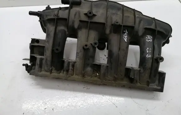 Volkswagen Eos Intake manifold 06F133192L
