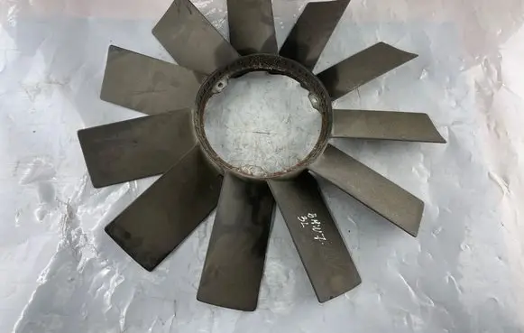 BMW 7 E38 Fan impeller 11521712110
