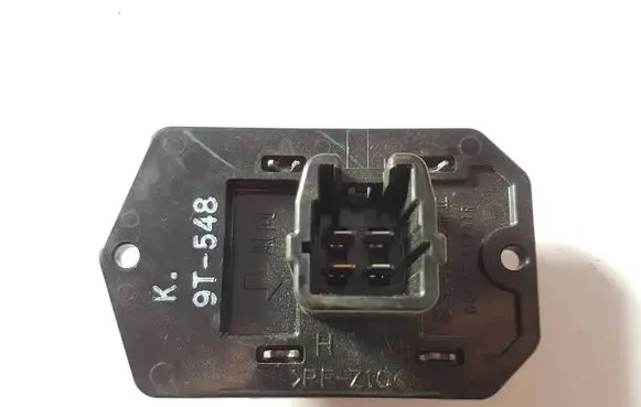 Toyota Hilux (AN120, AN130) Heater blower motor/fan resistor 9T548