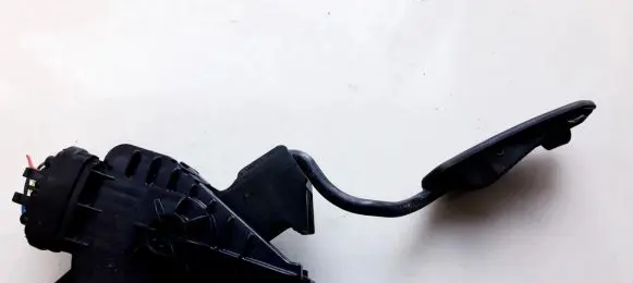 Toyota Prius (XW20) Accelerator throttle pedal 7812047040 78120-47040