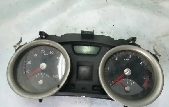 Renault Megane II Speedometer (instrument cluster) 8200399702 35110419