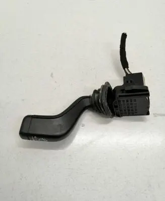 Opel Omega B1 Wiper control stalk 090243395501
