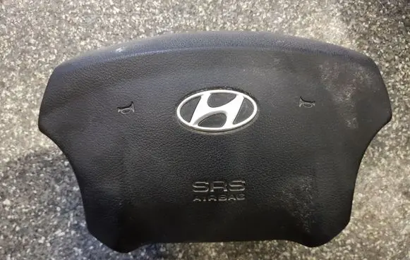 Hyundai Sonata Steering wheel airbag 569003K120CH