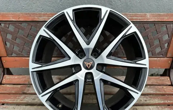 Seat Ateca R19 alloy rim 