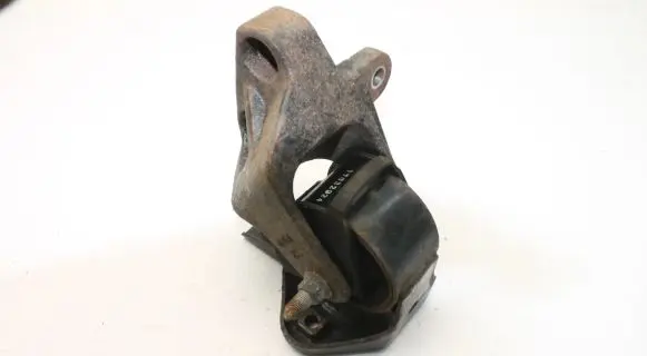KIA Soul Engine mount bracket
