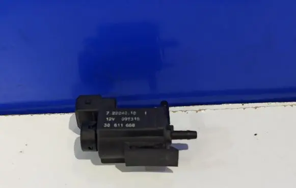 Volvo XC90 Engine mount vacuum valve 31430034 30611668