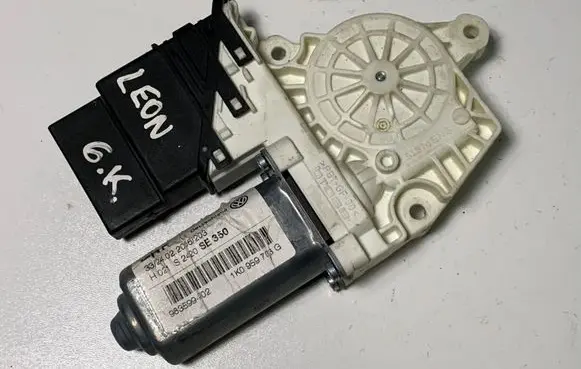 Seat Leon (1P) Rear door window regulator motor 1K0959703G