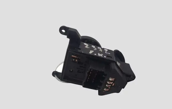 Hyundai Santa Fe Wing mirror switch 371480