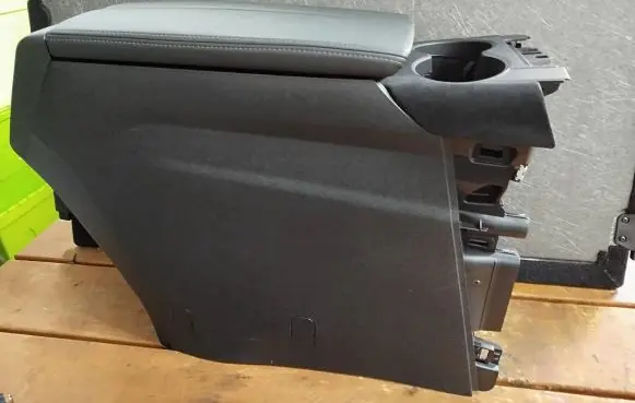 DS Automobiles 7 Crossback Central console drawer/shelf pad 