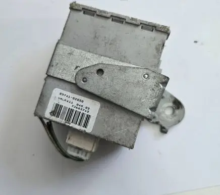 Toyota Corolla Verso AR10 Door central lock control unit/module 8974102050 73662712