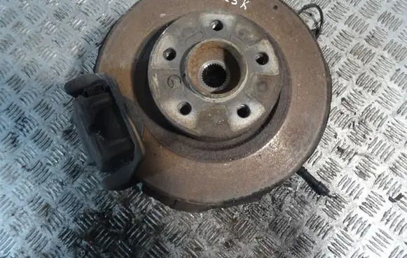 Rear wheel hub
