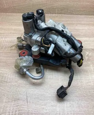 BMW 3 F30 F35 F31 Air suspension compressor 6775258 9178791