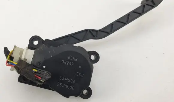 Volvo S80 A/C air flow flap actuator/motor EAM504