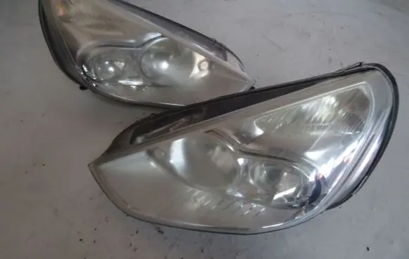 Ford S-MAX Headlight/headlamp