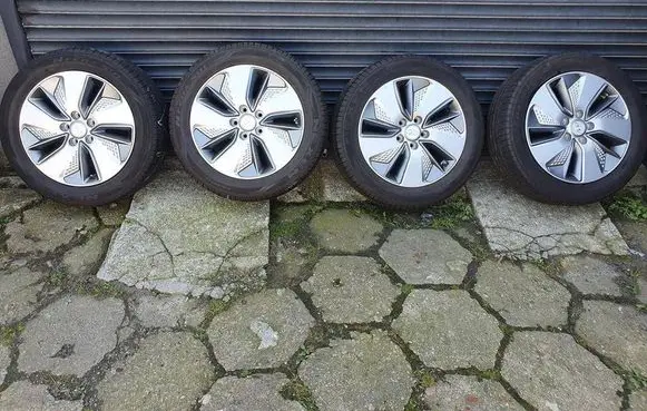 Hyundai Kona I R17 alloy rim 52910-K4000
