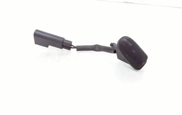 Ford Focus Windshield washer spray nozzle 4M5117666A