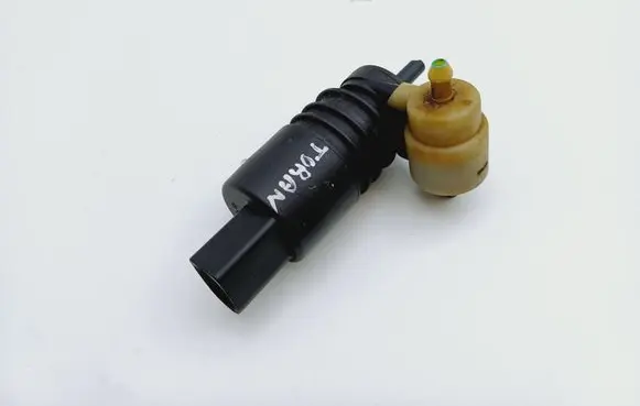 Volkswagen Touran I Windscreen/windshield washer pump 