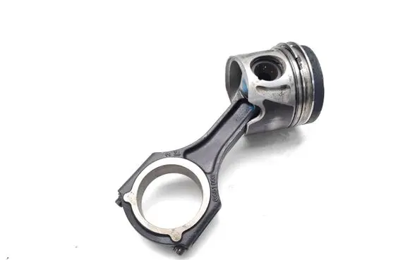 Mercedes-Benz B W246 W242 Piston with connecting rod OM651.930 651.930