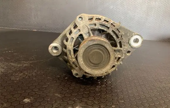 Opel Vectra C Generator/alternator 