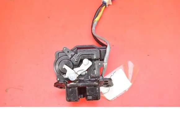 Toyota Avensis Verso Tailgate/trunk/boot lock/catch/latch
