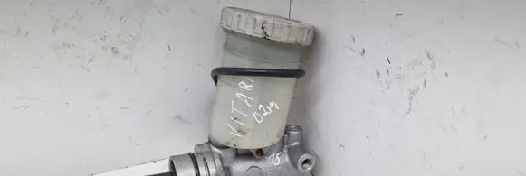 Suzuki Grand Vitara II Master brake cylinder