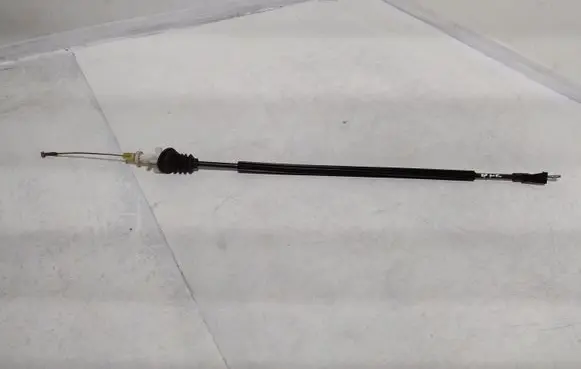 Volkswagen PASSAT B6 Rear door cable line 