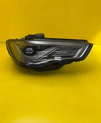 Audi A3 S3 8V Headlight/headlamp 8V0941034