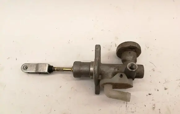 Clutch slave cylinder