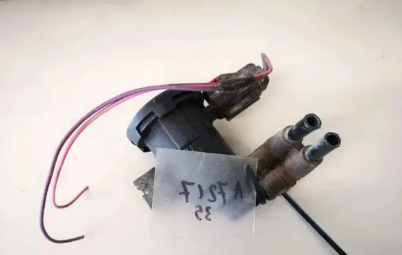 Plymouth Grand Voyager Valve vacuum 04669940