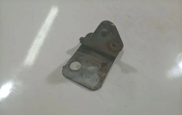 Audi A6 S6 C5 4B Rear door lower hinge 