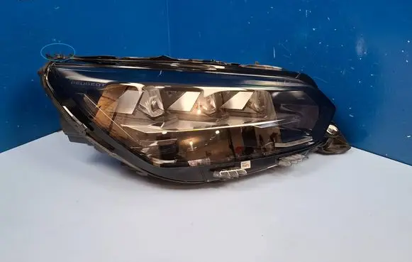 Peugeot 208 II Headlight/headlamp 9850597780