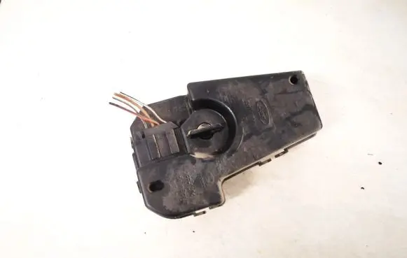 Ford Galaxy Tail light bulb cover holder 95vw13n004da