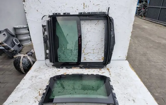BMW 5 GT F07 Sunroof glass 