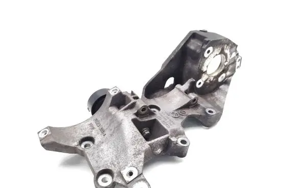 Skoda Octavia Mk2 (1Z) Generator/alternator bracket 03L903143Q
