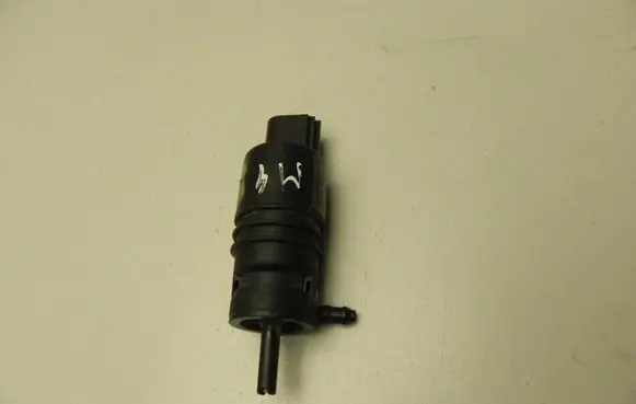 BMW 4 F32 F33 Headlight washer pump 7302589 I4822