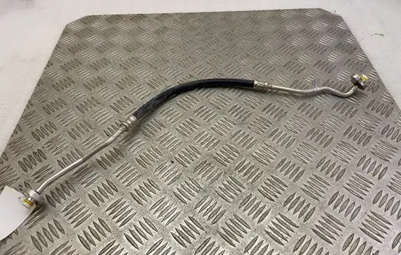 Volvo XC60 Air conditioning (A/C) pipe/hose 32226652