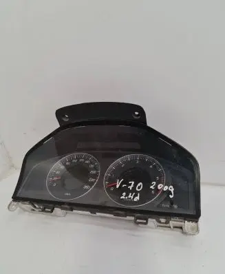 Volvo V70 Speedometer (instrument cluster) 69199660U 31254535AA 36000411