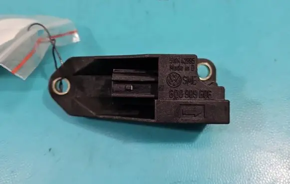 Volkswagen Polo IV 9N3 Fuel cut-off switch 6Q0909606 IMPRK1383524