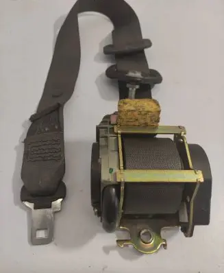 Renault Scenic II - Grand scenic II Rear seatbelt B507744