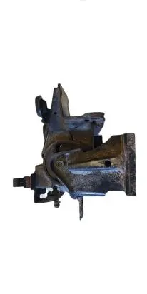 Nissan X-Trail T30 Engine mount bracket NOCODE