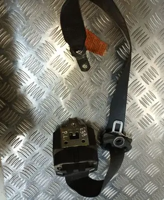 BMW 5 E39 Front seatbelt 566172601 1543