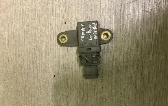 Mercedes-Benz A W168 Airbag deployment crash/impact sensor 0265005113